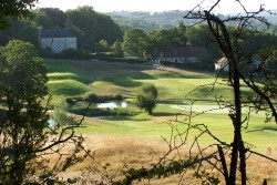 un petit golf au détour des chemins