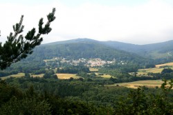Pradelles Cabardès (Aude) au pied du pic de Nore (commune la plus haute de l'Aude)