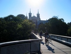 La basilique de Fourvière en arrière plan