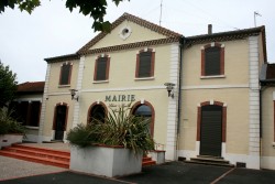Mairie de la commune de Payrin-Augmontel 2200Habitants