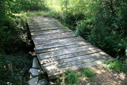 Pont sous Augmontel (Très glissant si mouillé)