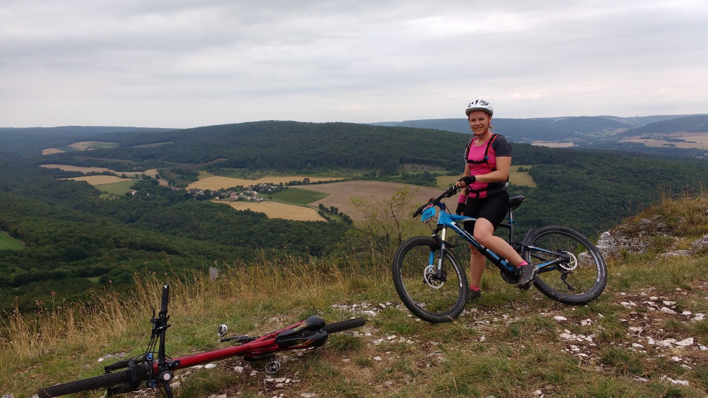 De Sainte-Marie à Urcy par Roche Madame et Roche d'Anse - Retour par le chemin des Combes