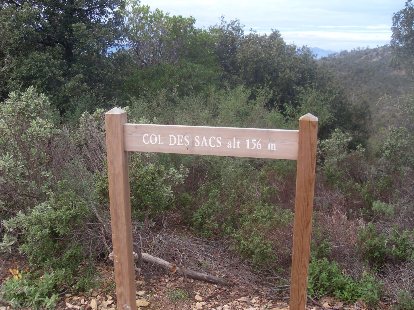Carrefour de Roche Noire - Col de l'Aire de l'Olivier - Pont du Perthus