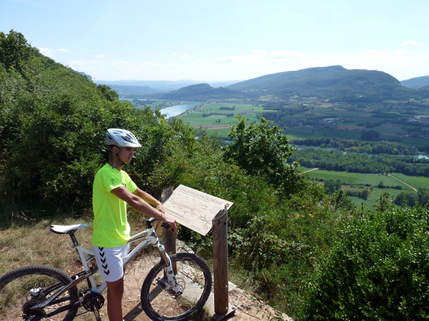 VTT-FFCT du pays du lac d'Aiguebelette - Parcours N°13 : Les belvédères du Rhône