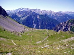 Vue du Col sur le refuge de Furfande.
