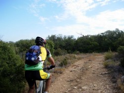 Km17  chemin montant  vers les crêtes en face les barres de St charles