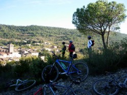 descente finale sur Lagrasse par le GR36 