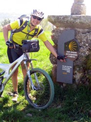 Borne kilomètrique à coté du Puy