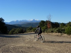 3 km de piste progressive dans des panoramas majestueux. Le Canigou
