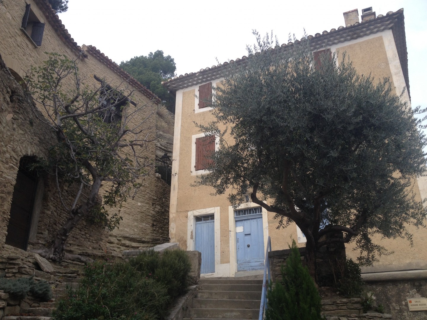 Passage par les monts de Vaucluse