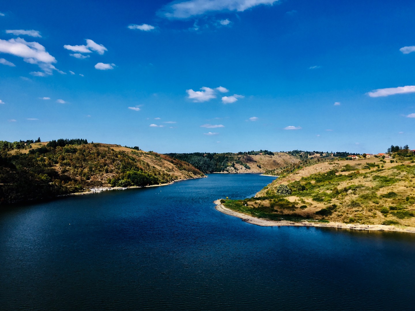 Tour du lac de Villerest