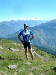 Col de Leschaux avec le Mont Blanc en second plan