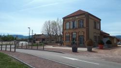 La mairie d'Ouches