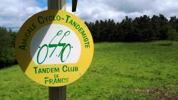 Tandem Club, au panneau du Col de la Croix des Quatre Jambes