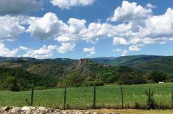 Vue sur le Château de Couzan
