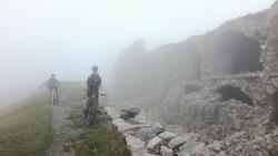 Fort Pernante dans le brouillard