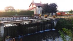 La rigole de l'Arroux (écluse)