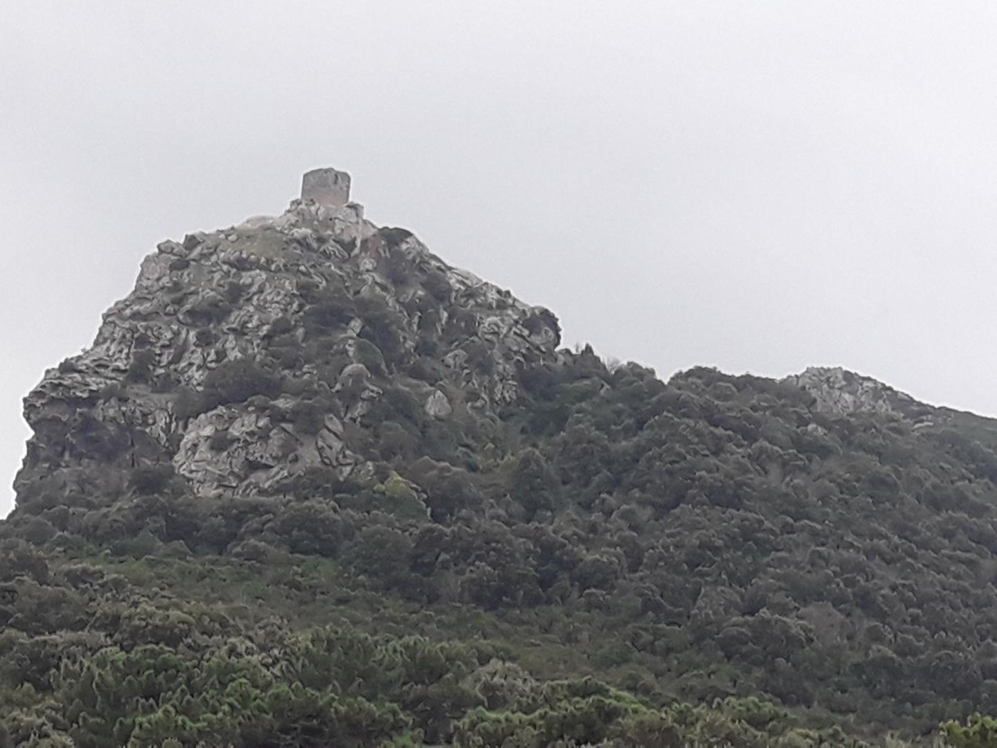 Autour de la tour de Sénèque