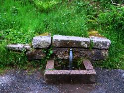 Source potable à La Loge des Gardes (plein des poches à eau)