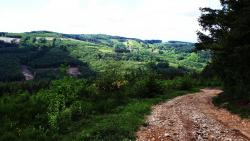Descente pierreuse vers Fayot