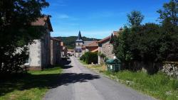 Le clocher de Saint Nicolas des Biefs