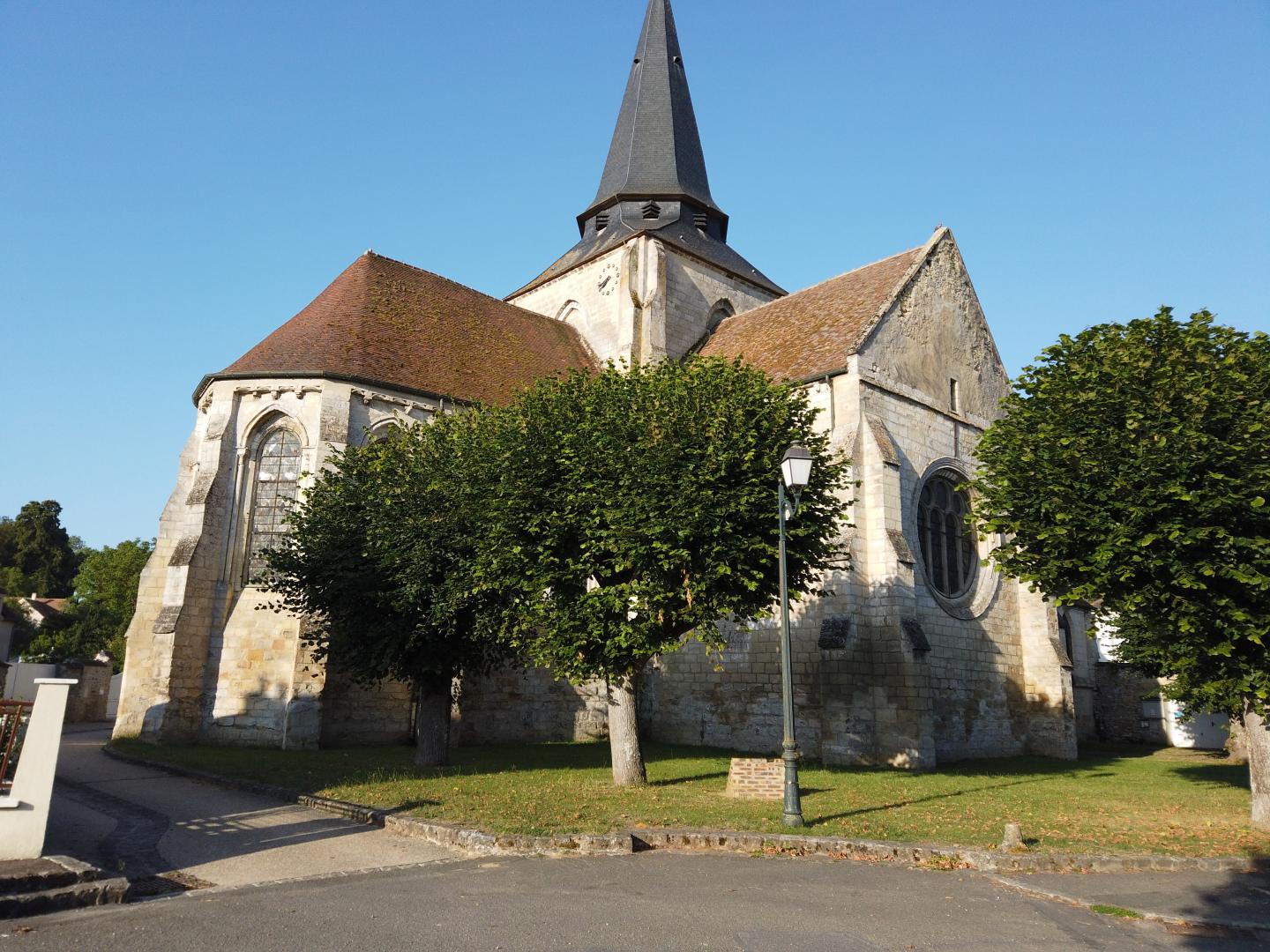En Vexin français vers la Seine entre Avernes et Vétheuil