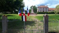 Anzy le Duc, Monuments aux Morts
