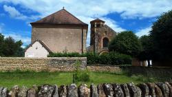 Anzy le Duc, l'église