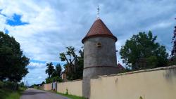 Anzy le Duc, tour