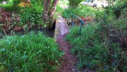 Les Vernes, passerelle sur l'Arcel
