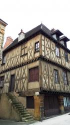 Marcigny, maisons à pans de bois