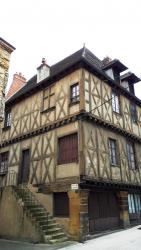 Marcigny, maisons à pans de bois