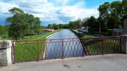 Outre Loire, le canal de Roanne à Digoin