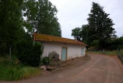 Les Bruyères, le moulin et les meules