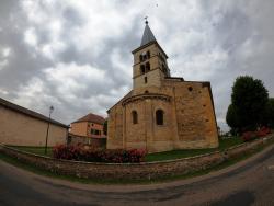 Fleury la Montagne, l'église