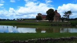 Sarry, le château
