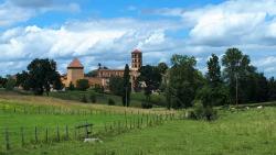 Anzy le Duc, vue sur l'église