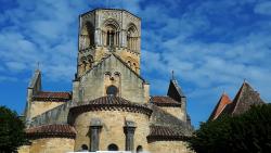 Semur en Brionnais, l'église collégiale Saint Hilaire 
