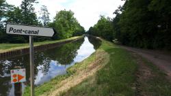 Artaix, pont canal
