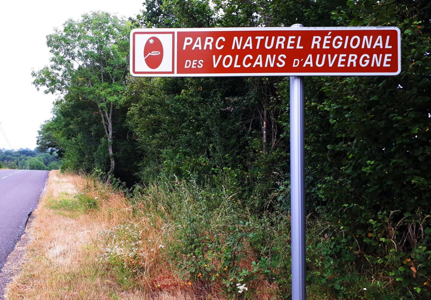 Gorges de la Sioule - Gour de Tazenat - Roche de Sauterre - Méandre et barrage de Queuille