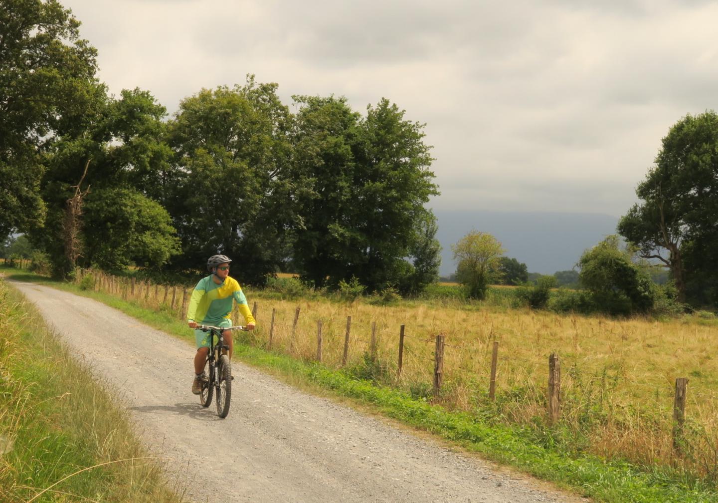 Site VTT-FFC des Pyrénées béarnaises - D'Oloron à Poey