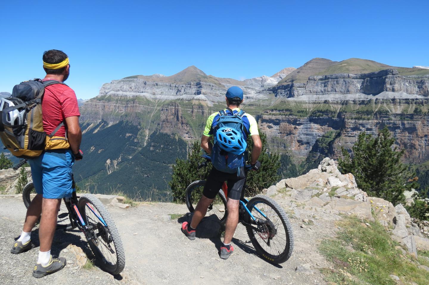Traversée des Pyrénées : Milhas - Hendaye