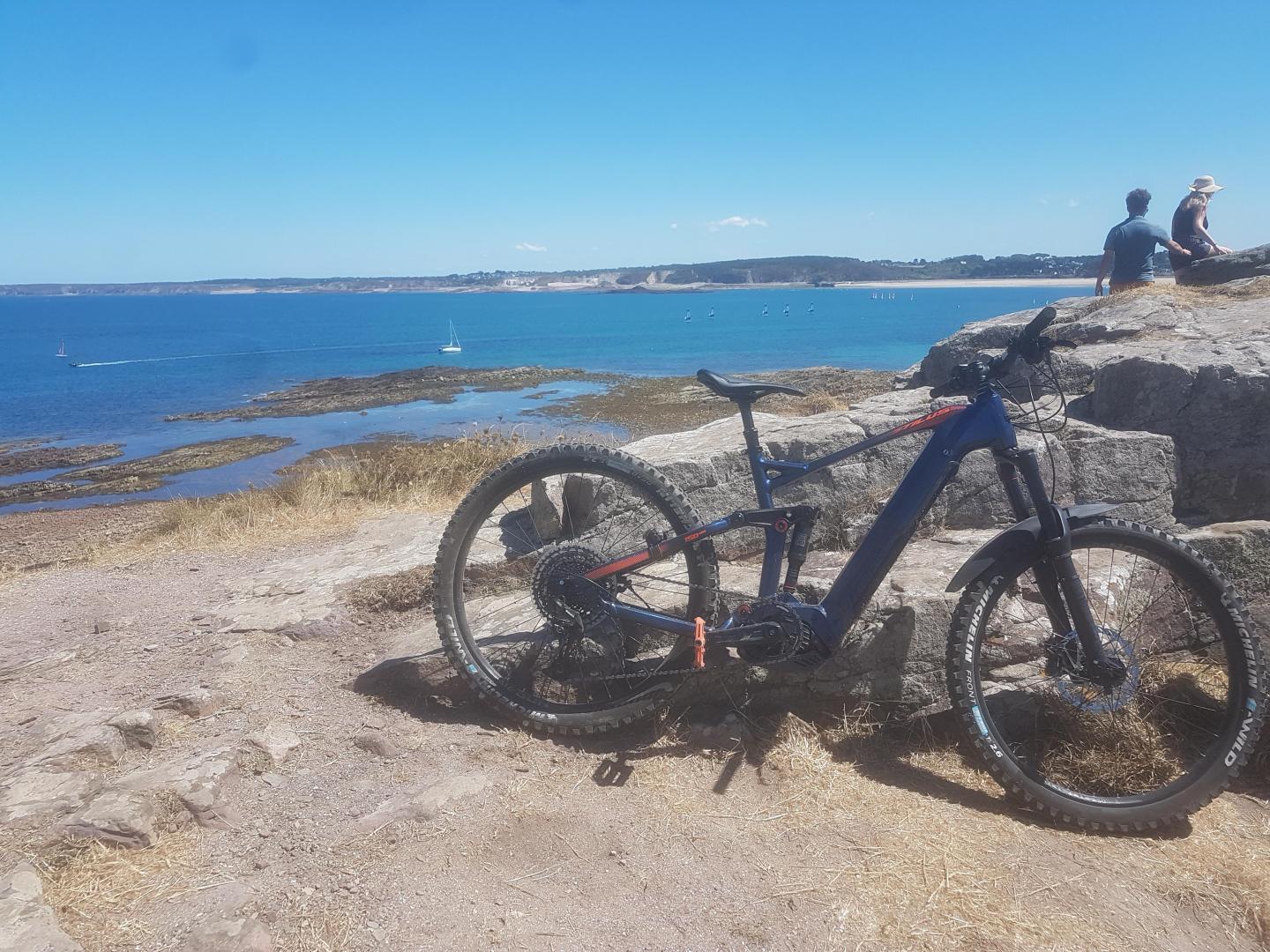 Des Sables d'Or à l'îlot de la chapelle St-Michel