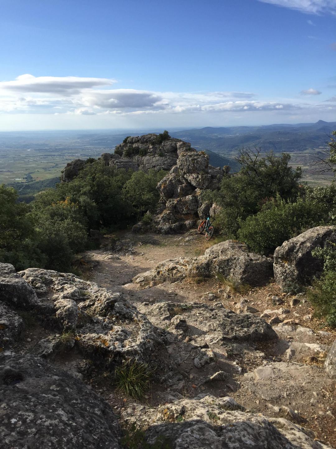 La montée impossible du Rocher des Vierges