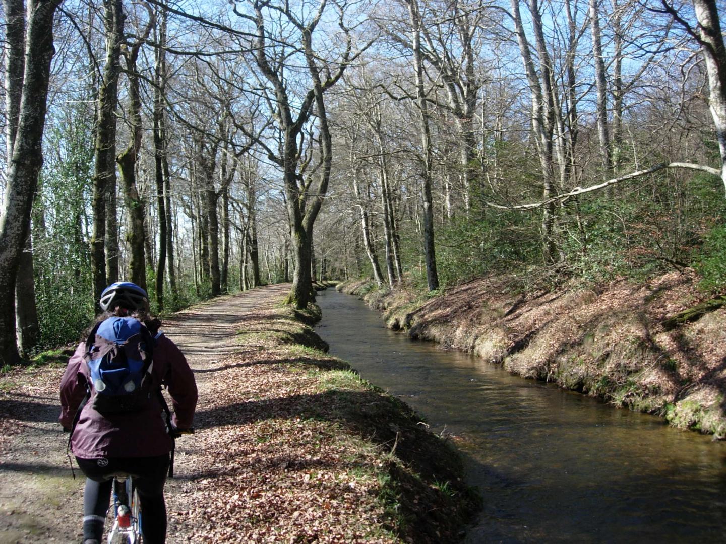 La rigole apprivoise la Montagne Noire