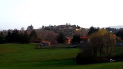 Saint Haon le Vieux, vue sur Saint Haon le Châtel