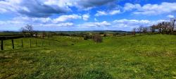 Laye, paysage verdoyant