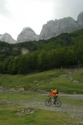 Etape 3 : Juste apres le départ et juste avant la montée au col de Petraficha