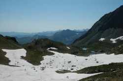 Etape 7 : Vue de la descente du Puerto de la Picada avec les moutons sur la neige