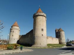Blandy les Tours